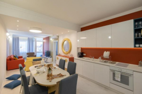 Luxury 3BD, 2BA Suite in Sofia Vitosha Blvd